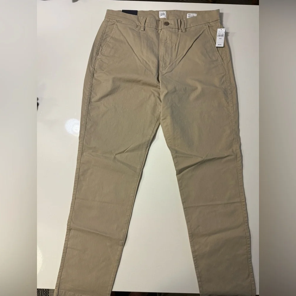 GAP Men's Essential Khaki Straight Taper Pants - Beige - Picture 2 of 3